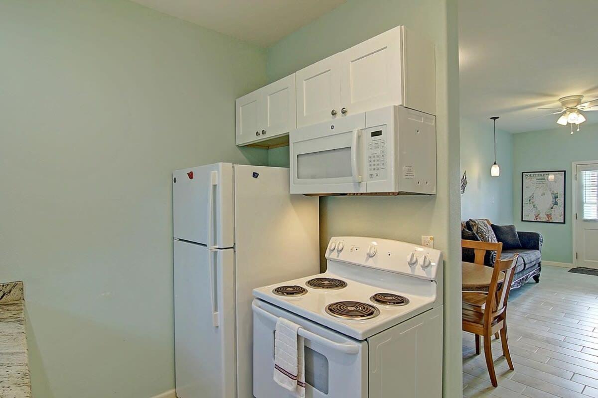 Captain Quarter'S 1 Bedrm Unit At Sea Isle Village Port Aransas Exterior photo