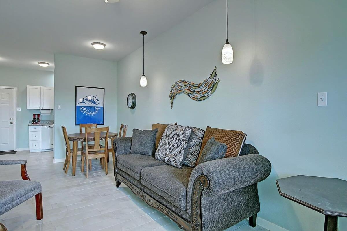 Captain Quarter'S 1 Bedrm Unit At Sea Isle Village Port Aransas Exterior photo